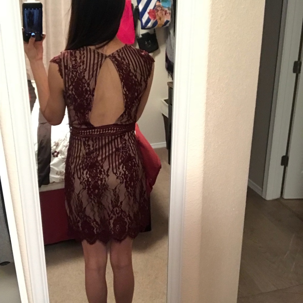 Lace Dress - Picture 2 of 3